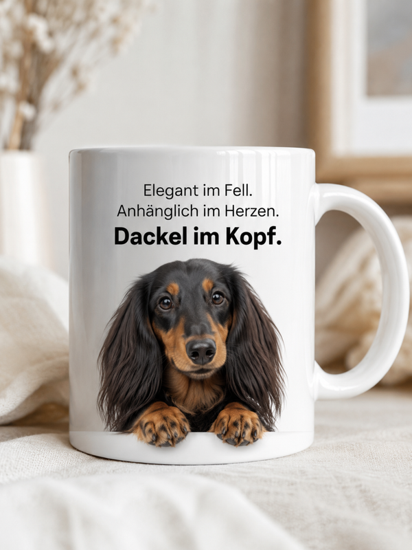 Langhaardackel Tasse · Elegant im Fell, anhänglich im Herzen – Dackel im Kopf · Lustige Hundetasse